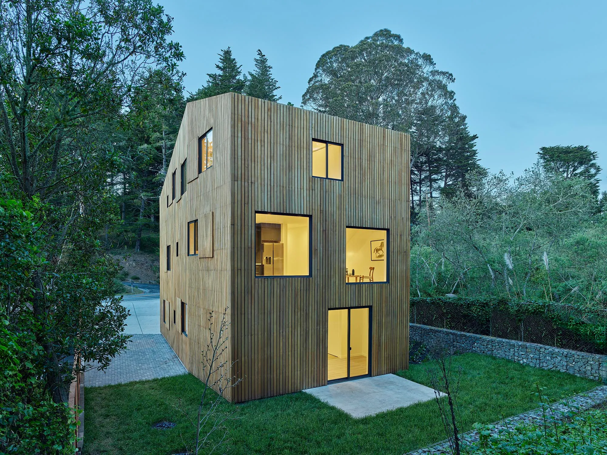 House in Sunshine Valley — image 3